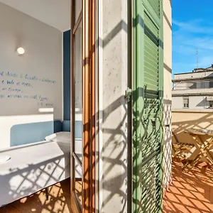 Accogliente Singola Con Balcone A 500 Mt Dal Mare , Marina Di Carrara Italia